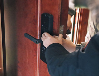 九龙24小时上门开锁公司